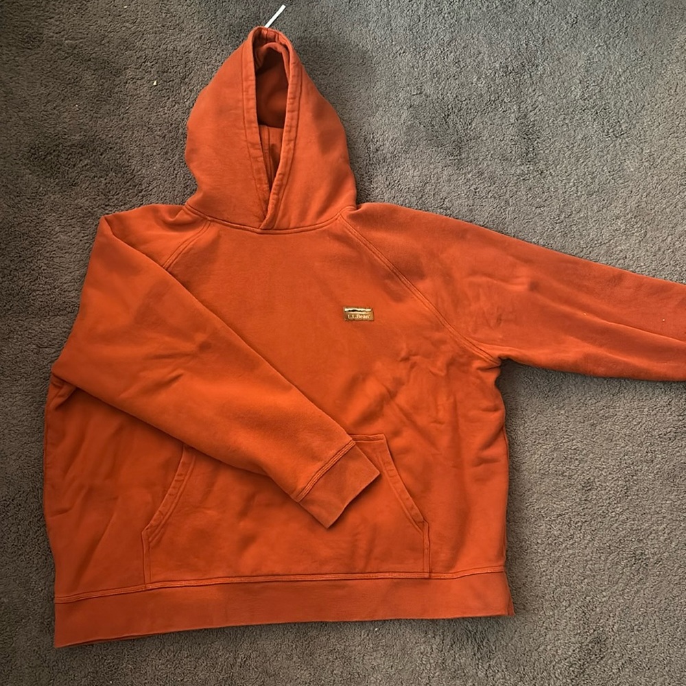 Men’s XXL orange LL Bean sweatshirt